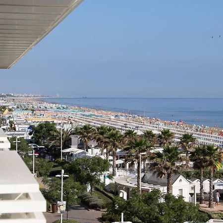 Club Hotel Riccione Esterno foto