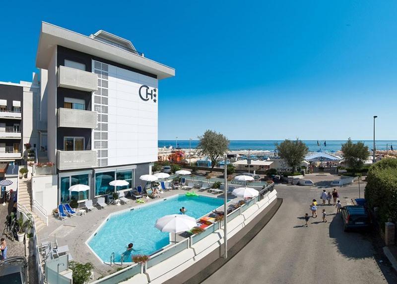 Club Hotel Riccione Esterno foto