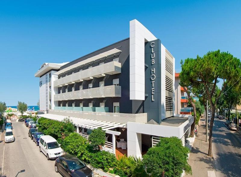 Club Hotel Riccione Esterno foto