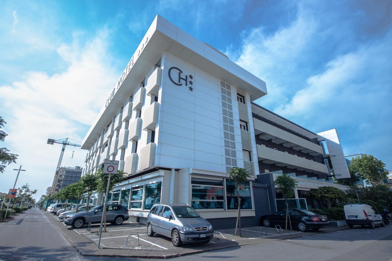 Club Hotel Riccione Esterno foto